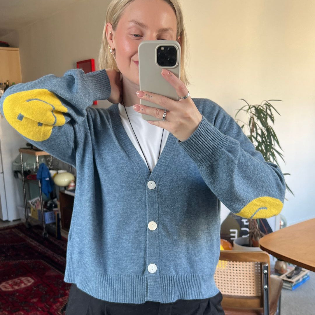 Smile V-neck Cardigan