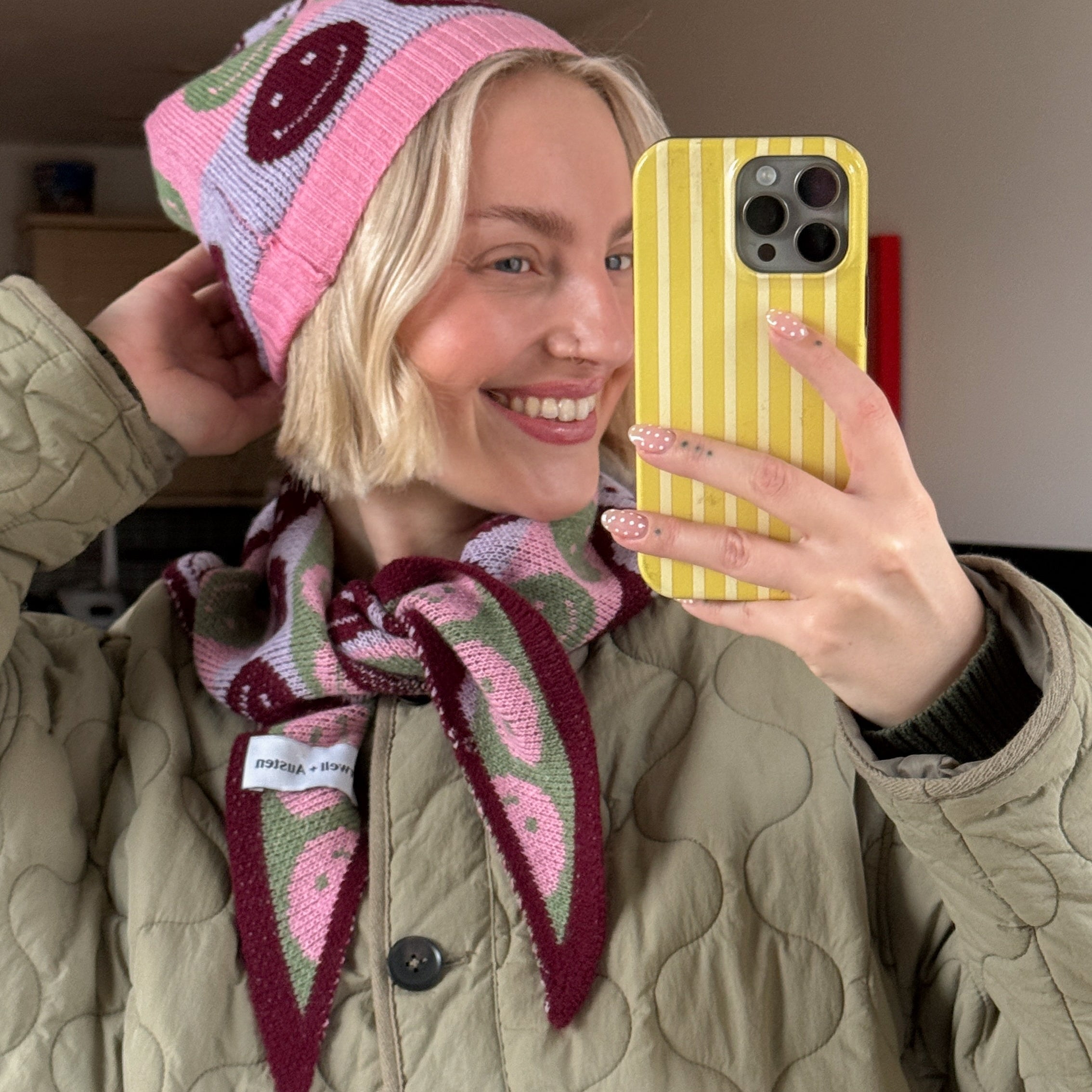 Smile Triangle Scarf Cashmere Blend - PRE ORDER SEE DESCRIPTION