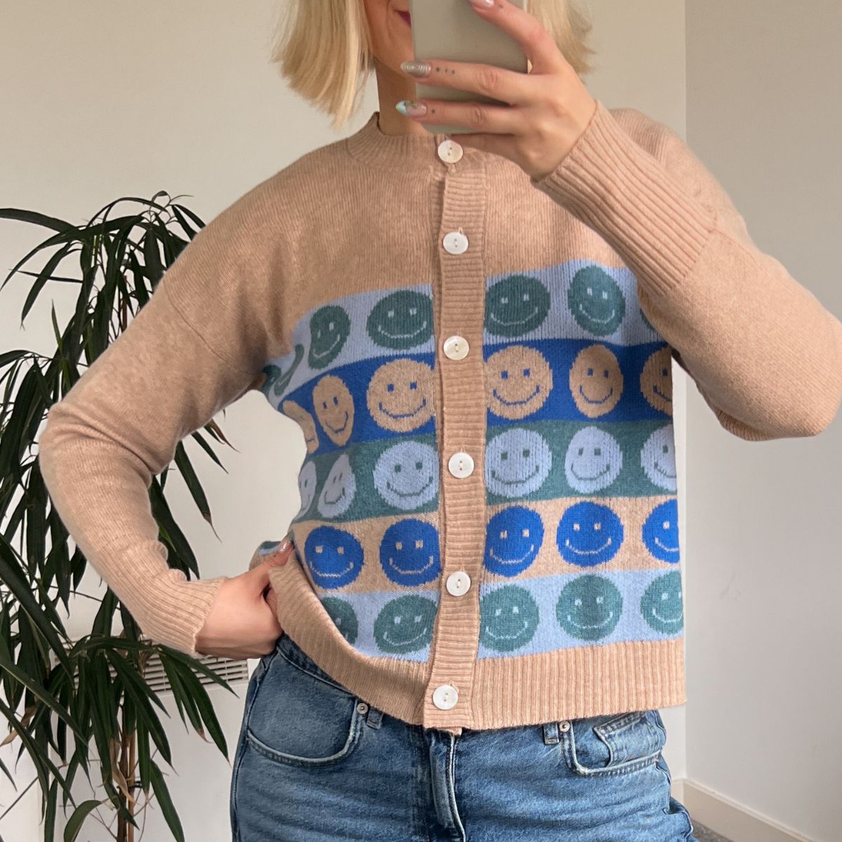 Smile Cardigan